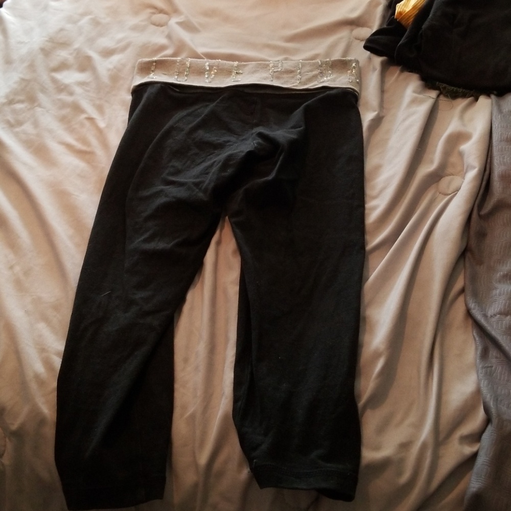 VS Cropped Leggings